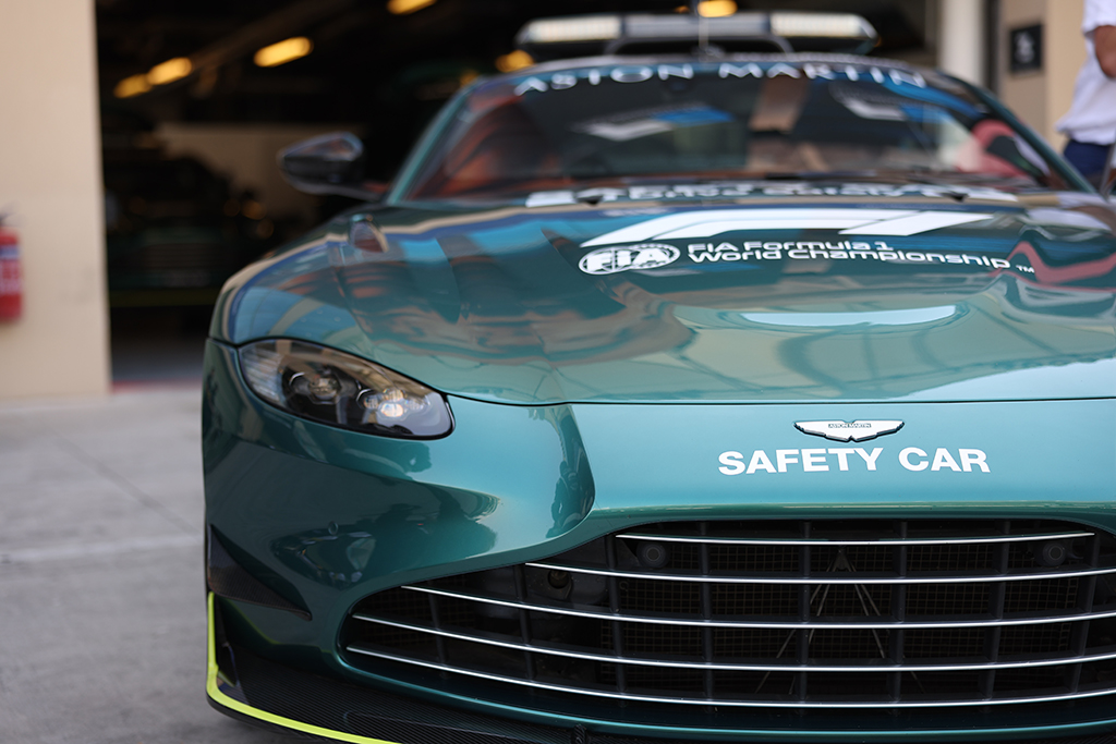 M. Verstappenas kritikuoja „Aston Martin“ saugos automobilį