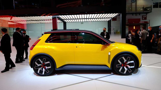 „Renault“ atskleidė savo planus – nuo 2030-ųjų metų pardavinės tik elektromobilius
