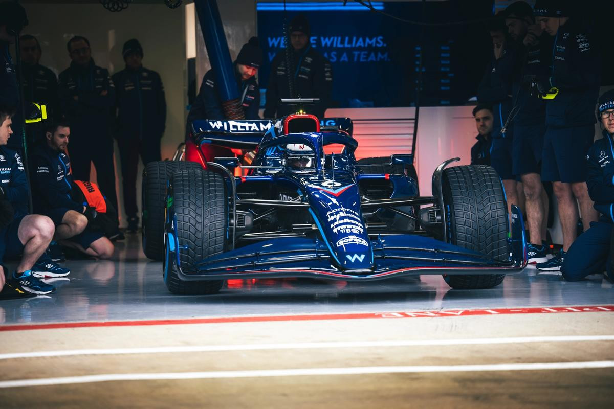 N. Latifi neigia pasirašęs sutartį su „IndyCar“ komanda