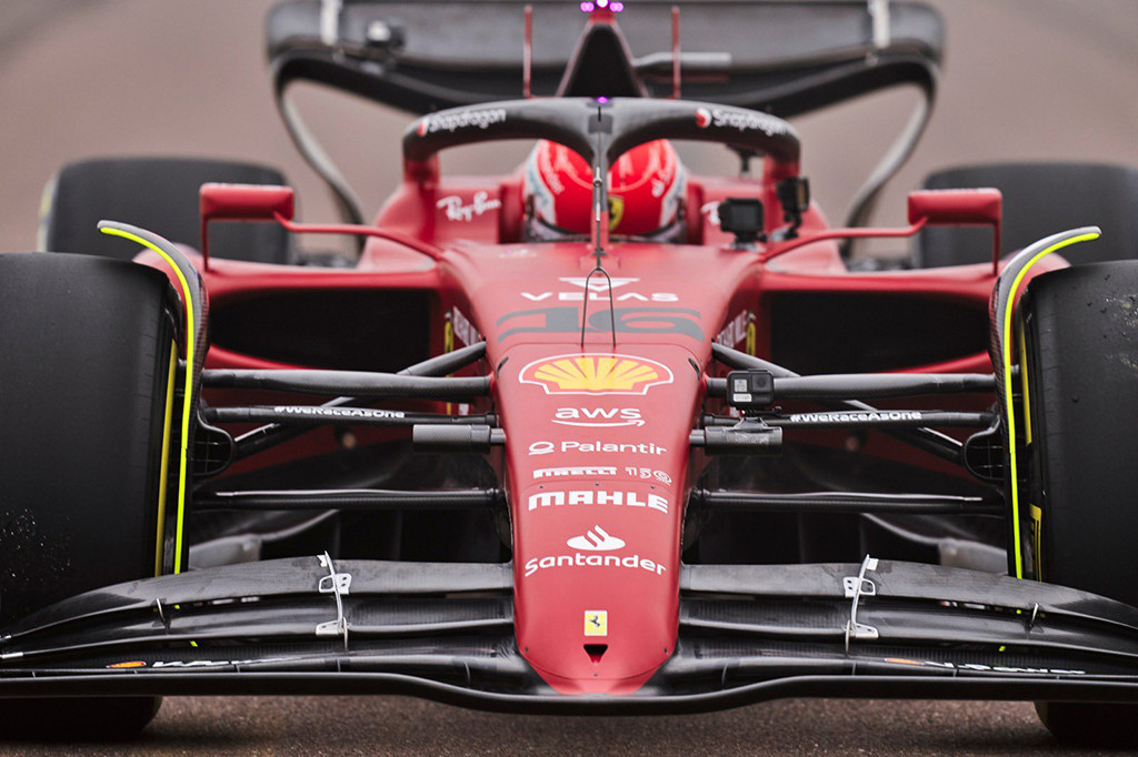 D. Hillas susižavėjęs nauju „Ferrari“ bolidu