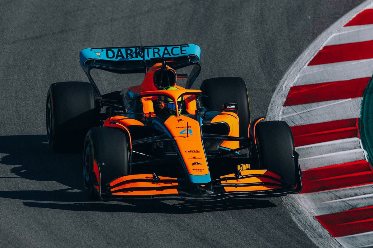 L. Norrisas: „Red Bull“ ir „Mercedes“ truputi lenkia „McLaren“