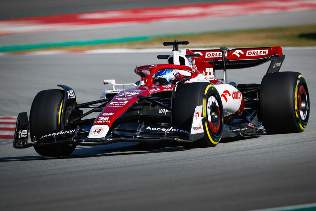 Didžiosios Britanijos GP: penktadienio treniruotė Nr.1