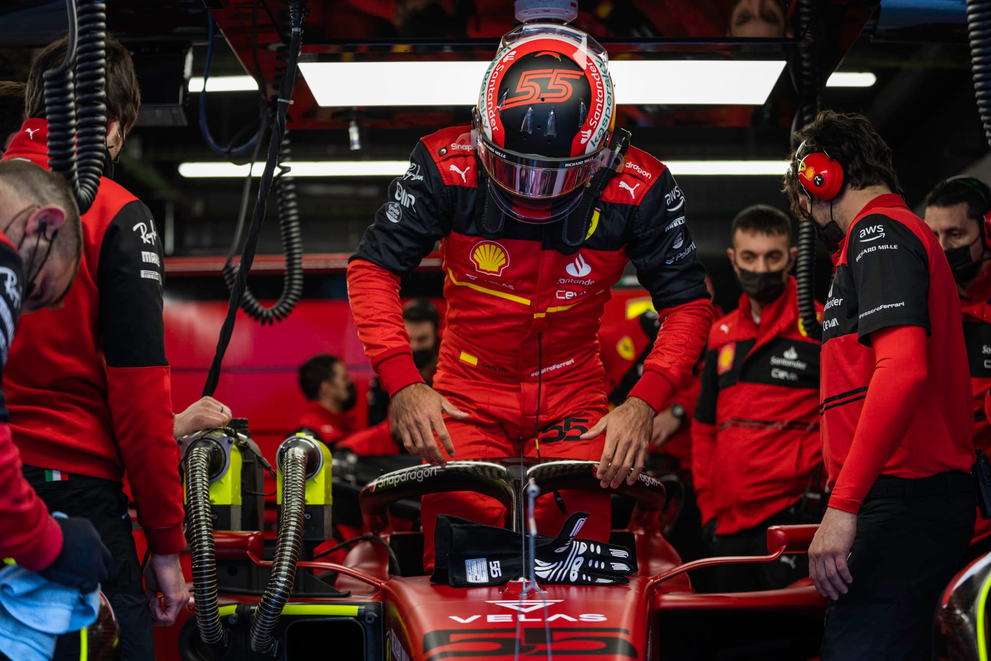 R. Schumacheris: C. Sainzas supranta, kad jis nėra prioritetas „Ferrari“