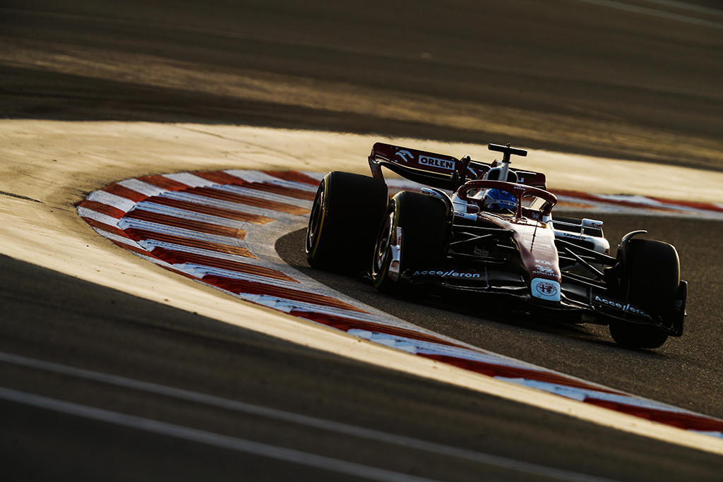 V. Bottas: galime kovoti su visais, išskyrus „Red Bull“ ir „Ferrari“