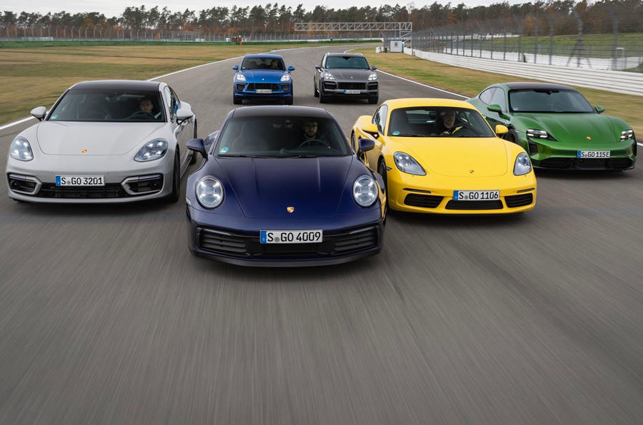 „Porsche“ pardavimus 2030-aisiais metais sudarys 80% elektrinių sportinių automobilių