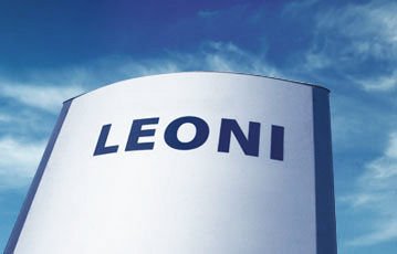 „Leoni“ iš dalies atnaujina gamybą Ukrainoje