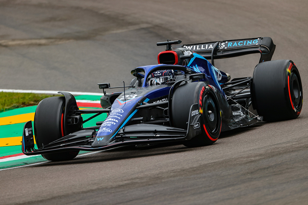 „Williams“ inžinieriai norėjo visiškai atsisakyti bolido dažymo