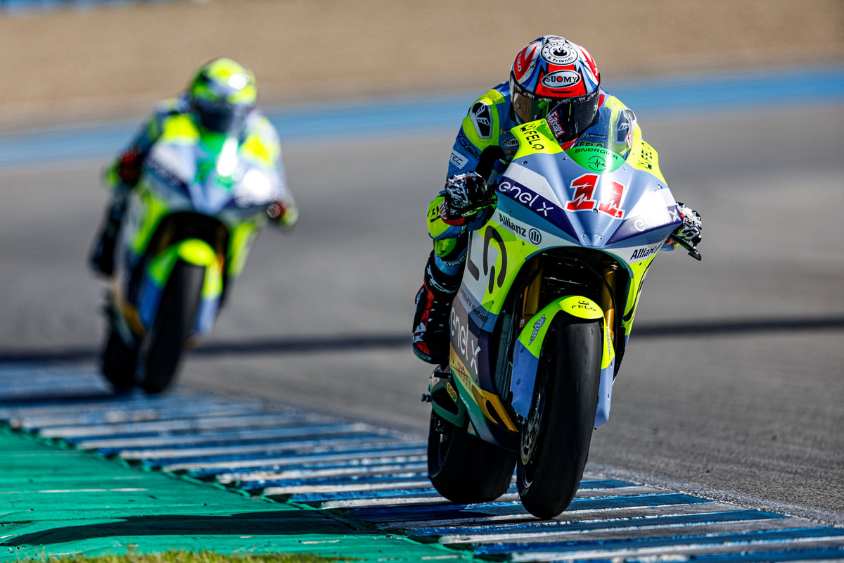 MotoE. Italijoje pirmąją pergalę sezone iškovojo M. Ferrari