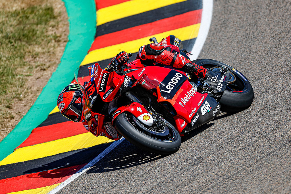 MotoGP. Vokietijoje varžovus greičiu pranoko F. Bagnaia