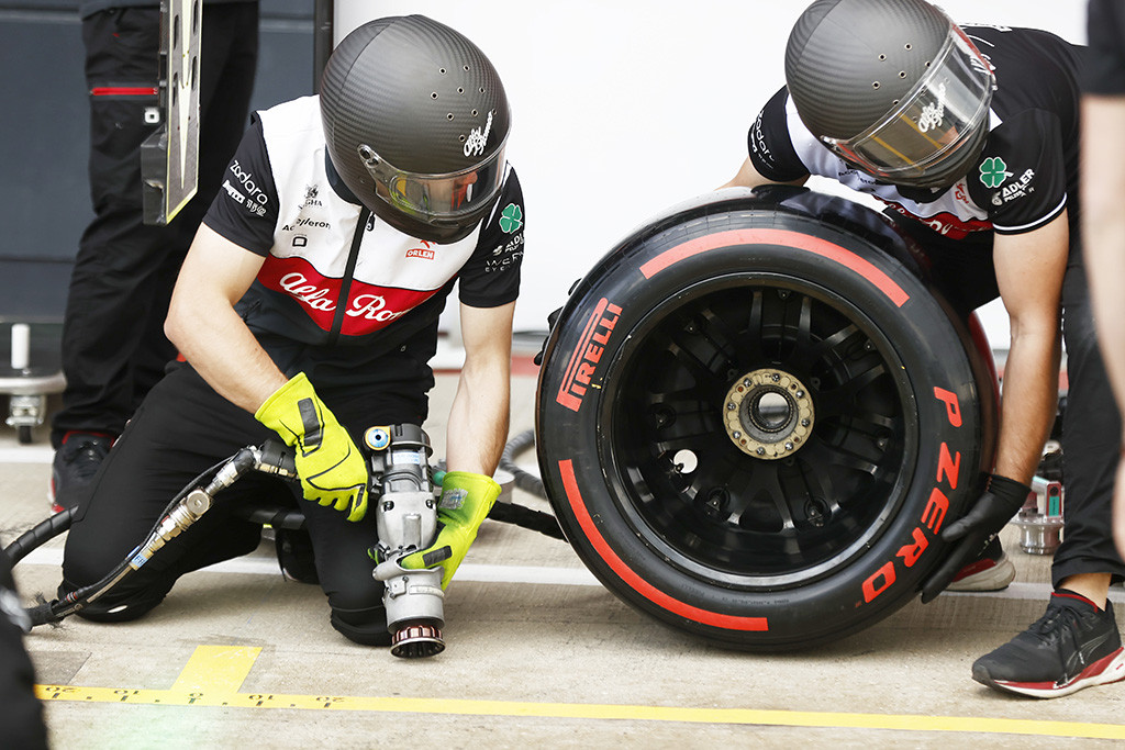 „Pirelli“ Vengrijoje laukia vieno arba dviejų sustojimų