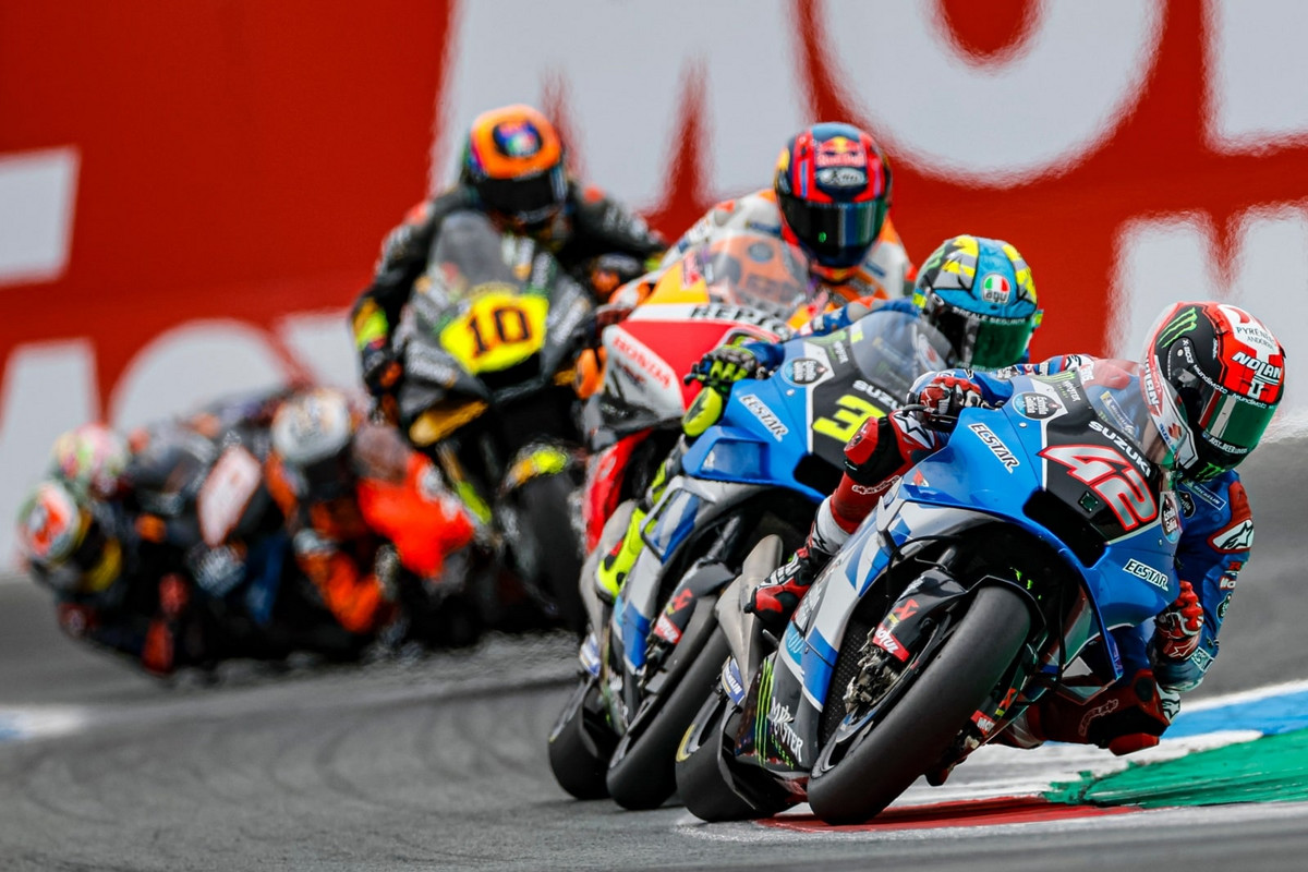MotoGP. „Suzuki“ pasiekė susitarimą su „Dorna“ dėl pasitraukimo iš „MotoGP“