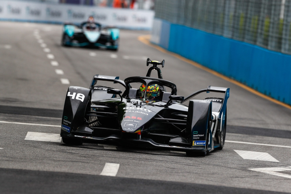 FE. P. Korėjoje surengtame finale nugalėjo E. Mortara, o S. Vandoorne‘as tapo čempionu
