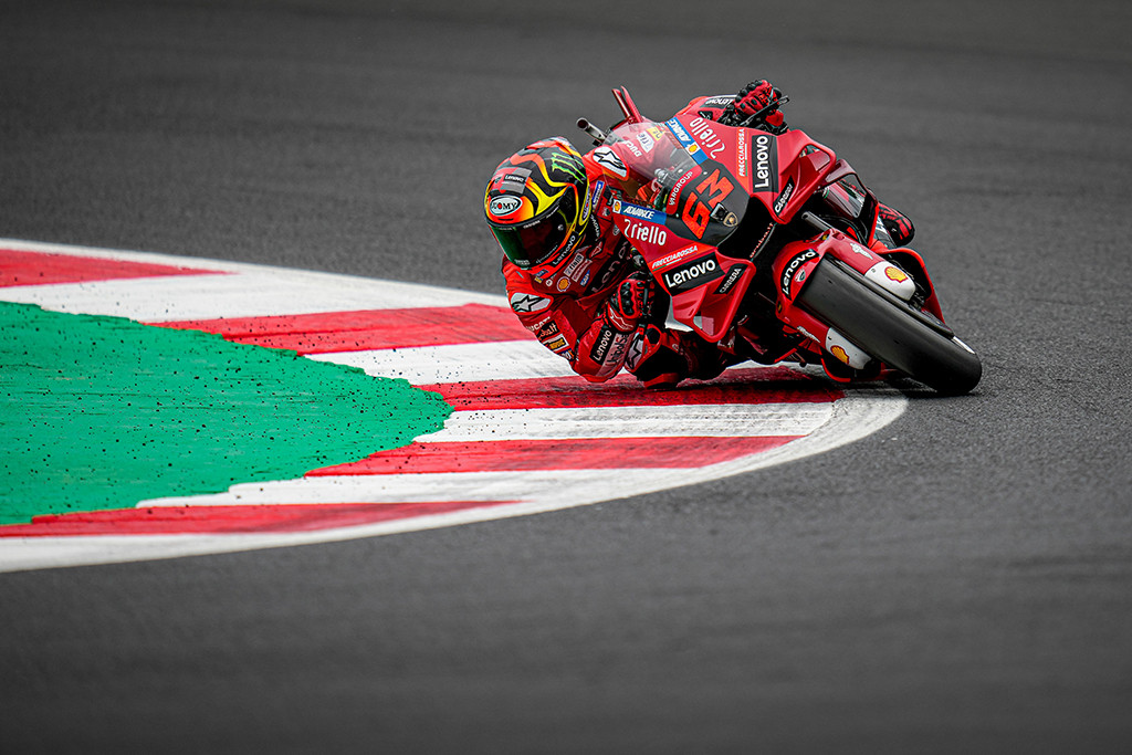 MotoGP. Misane  - sunkiai F. Bagnaios iškovota ketvirta pergalė iš eilės