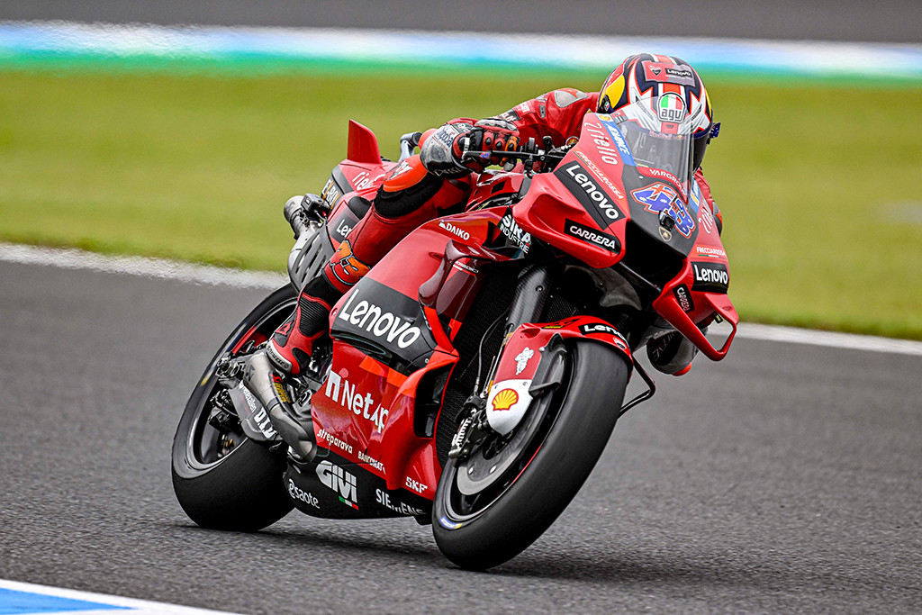 MotoGP. Japonijoje surengtose lenktynėse dominavo J. Milleris