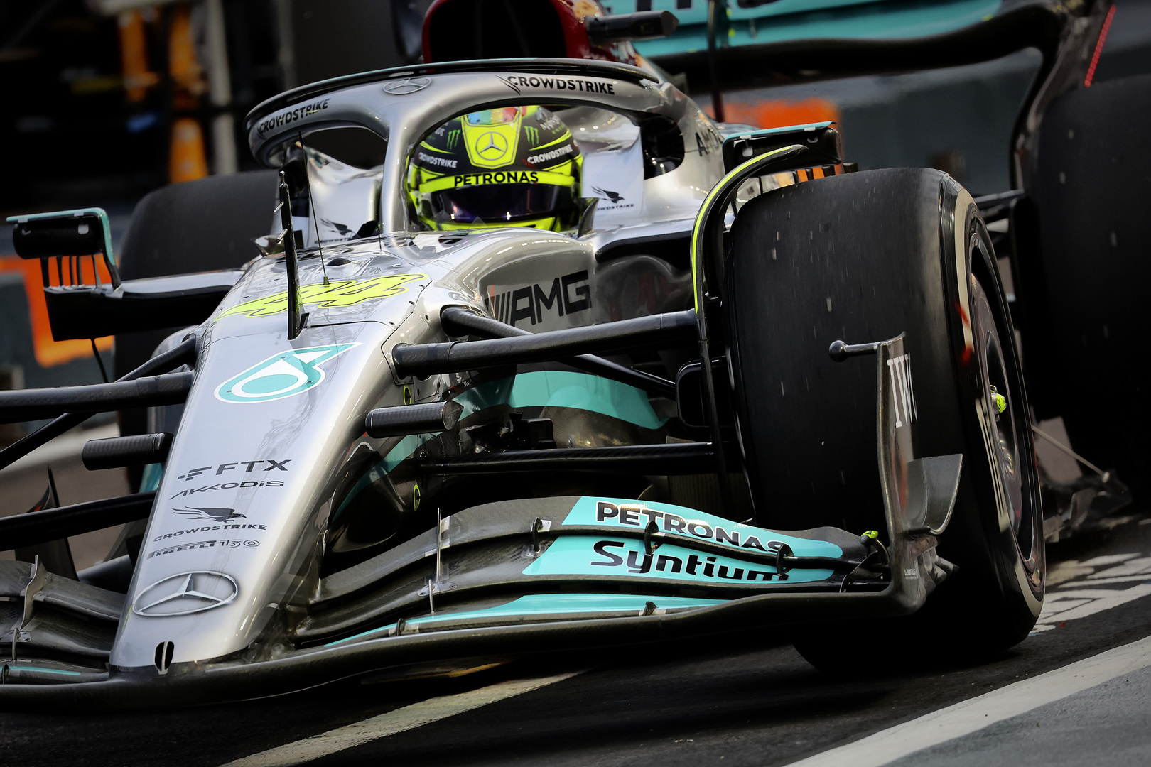 L. Hamiltonas ketina likti „Mercedes“ gretose iki „gyvenimo pabaigos“