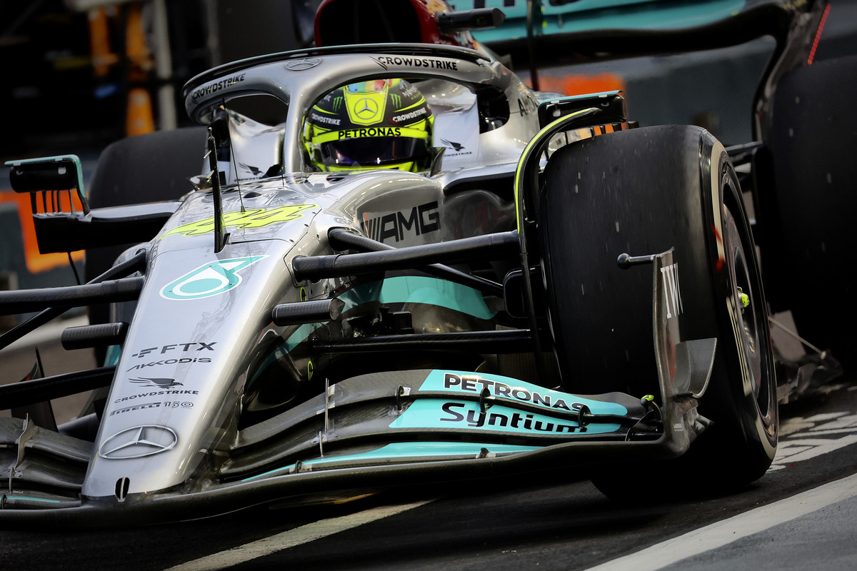 „Mercedes“ naujas priekinis sparnas neatitinka reglamento