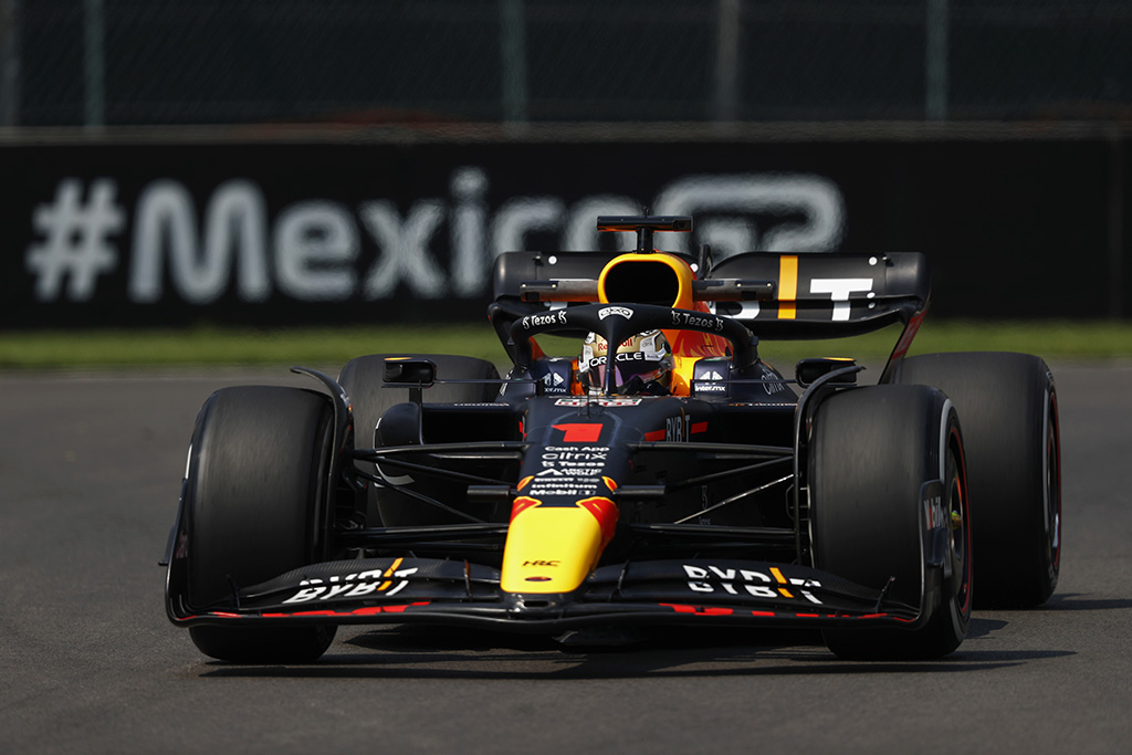 Meksikoje „pole“ iškovojo M. Verstappenas