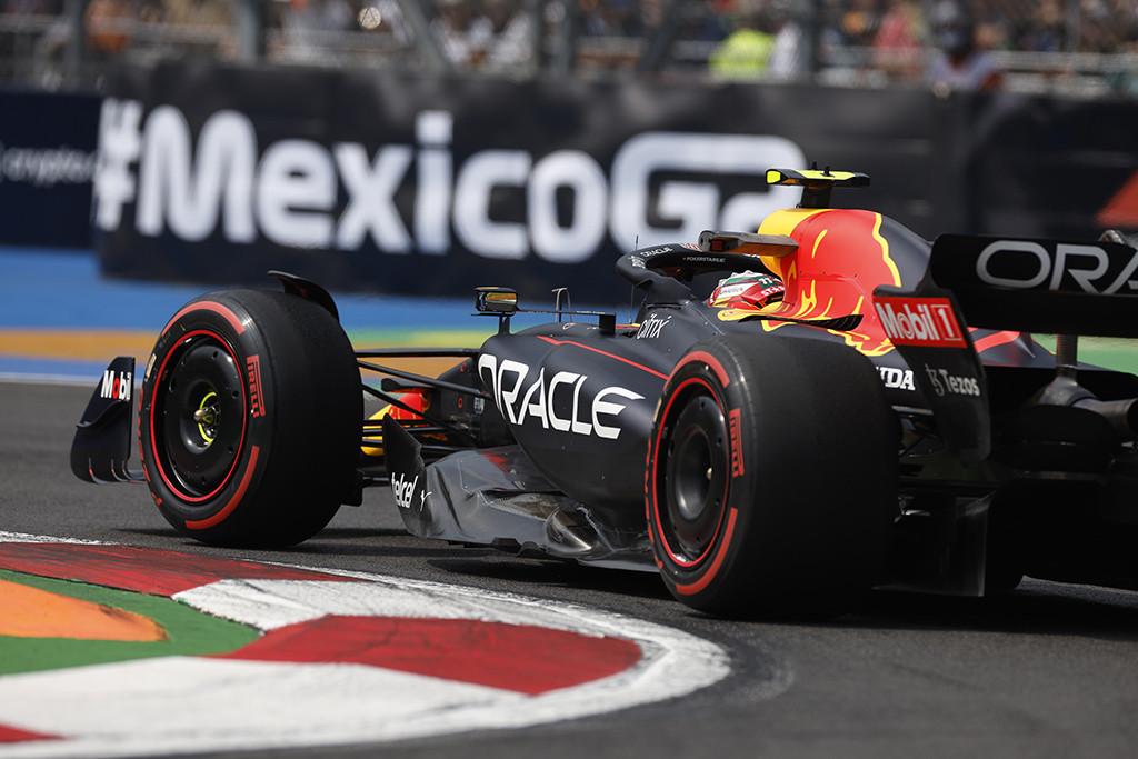 J. Villeneuve‘as „Red Bull“ nusižengimo nelaiko sukčiavimu