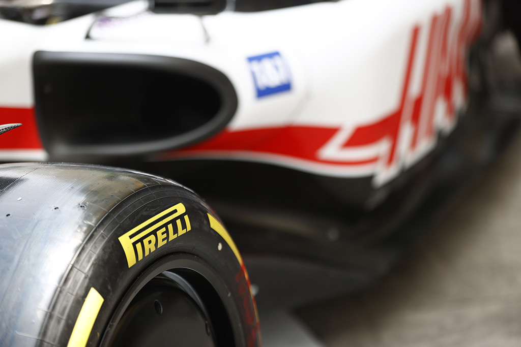 „Pirelli“ patvirtino: Kataro lenktynėse vienas padangų komplektas „temps“ 25 ratus