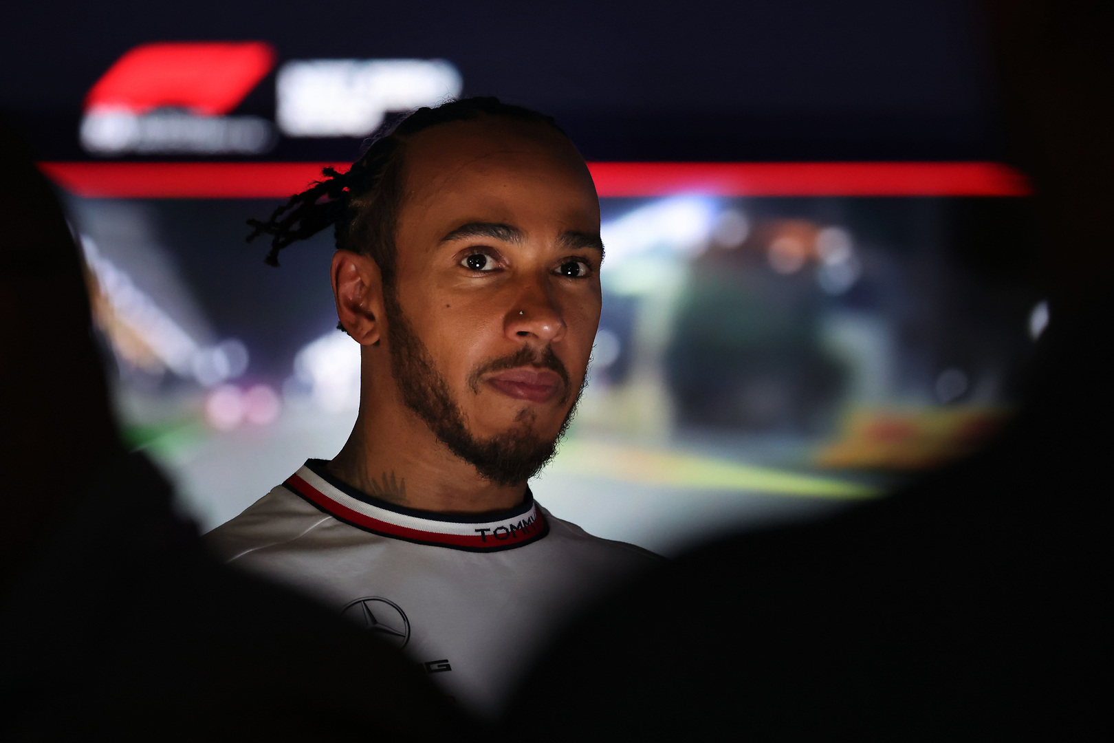 M. Brundle'as: ar galėtų L. Hamiltonas persikelti į „Ferrari“ ar „Red Bull“?