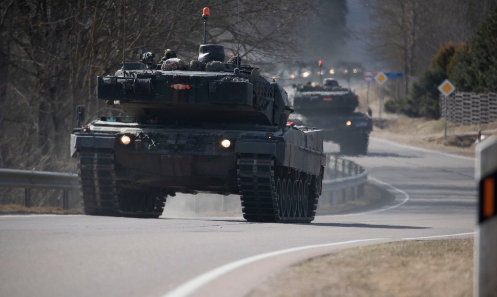 Lietuvoje prasidėjo NATO Priešakinių pajėgų bataliono kovinės grupės pratybos, vyks karinės technikos judėjimas keliais