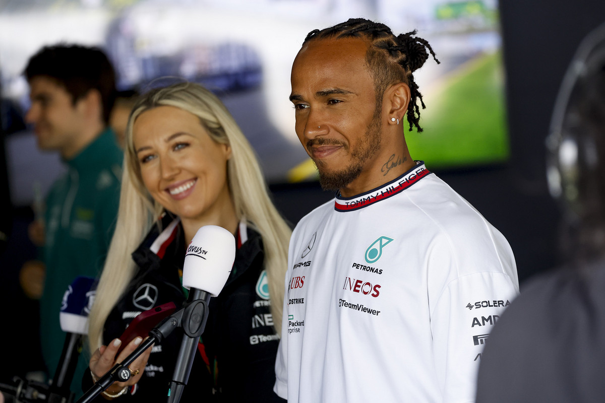 L. Hamiltonas tikisi 2024 metais konkuruoti su „Red Bull“