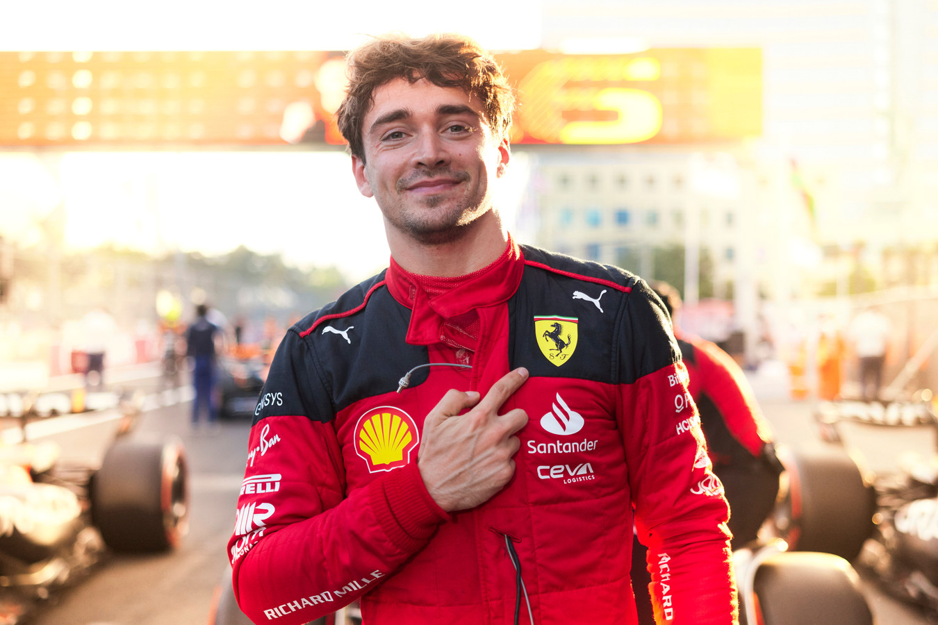 „Ferrari“ ir C. Leclercas pradėjo derybas dėl naujo kontrakto
