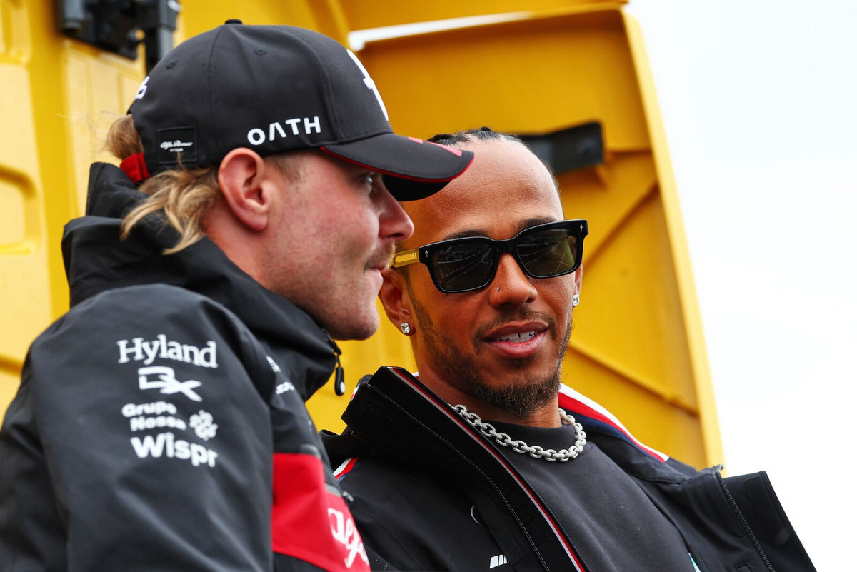 V. Bottas neatmestų galimybės grįžti į „Mercedes“