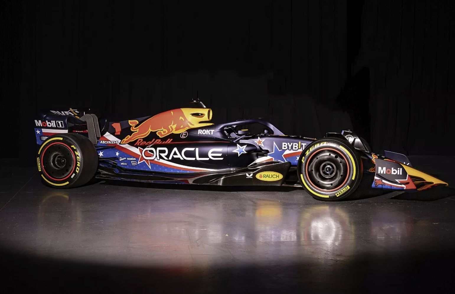 „Red Bull“ pristatė specialų išdažymą skirtą JAV GP