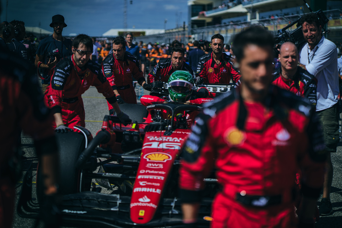„Ferrari“: Leclercas negalėjo nieko padaryti