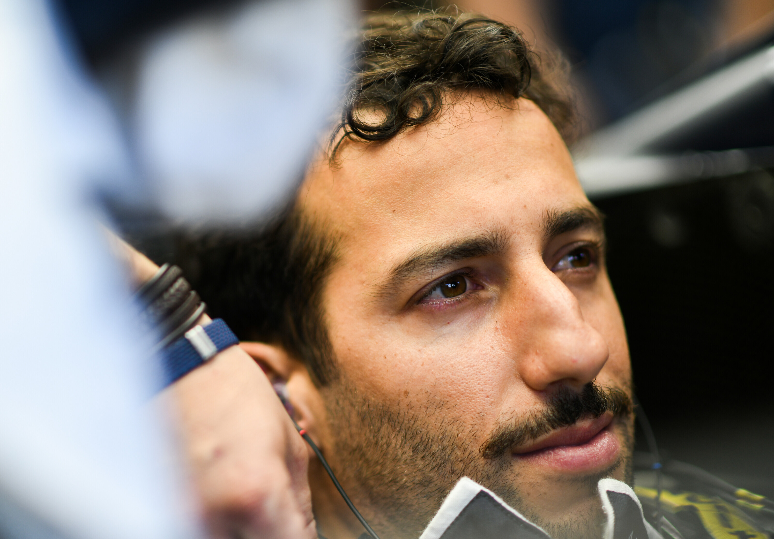 D. Ricciardo: gaila dėl situacijos su fanais