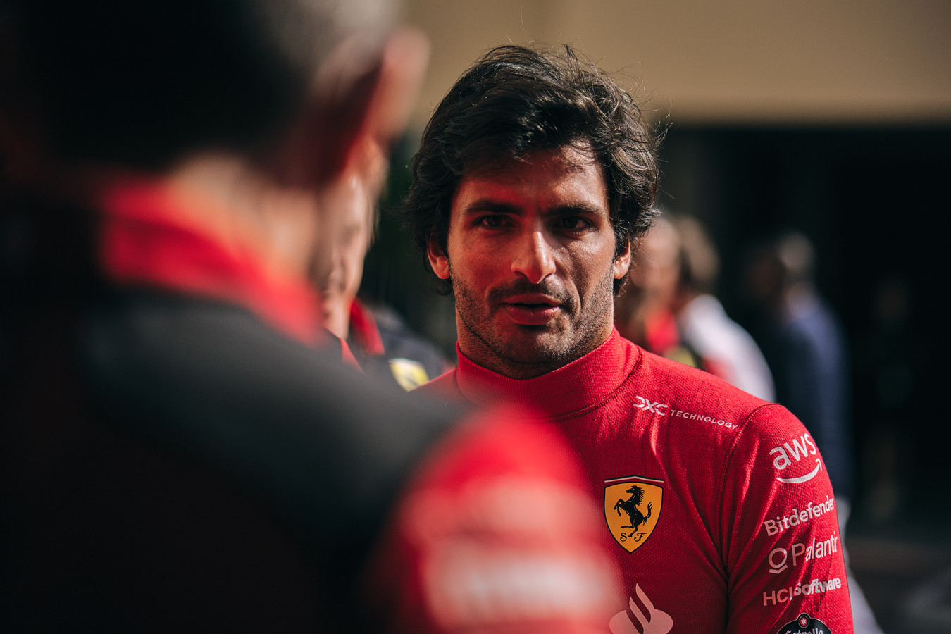 „Ferrari“: kas galėtų pakeisti Carlosą Sainzą?