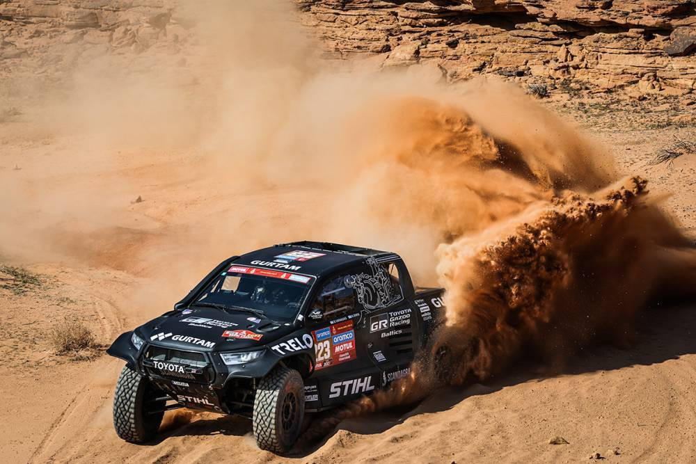 Dakaras. B. Vanagas išlaikė 10-ą poziciją bendroje įskaitoje, N. Al-Attiyah sustojo trasoje