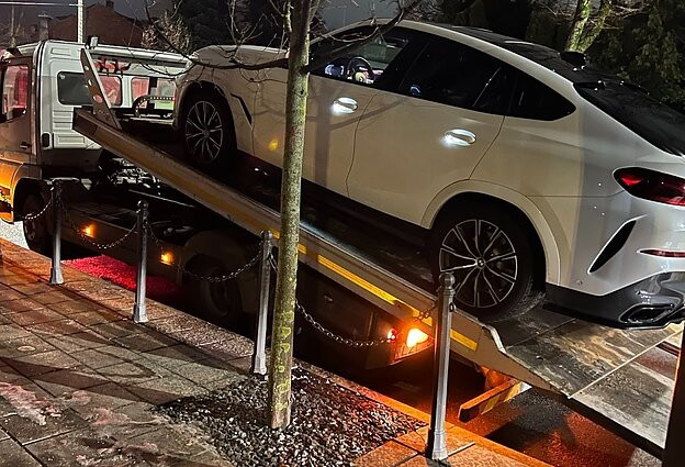 Prabangų BMW vairavusi moteris įpūtė 2,15 prom.