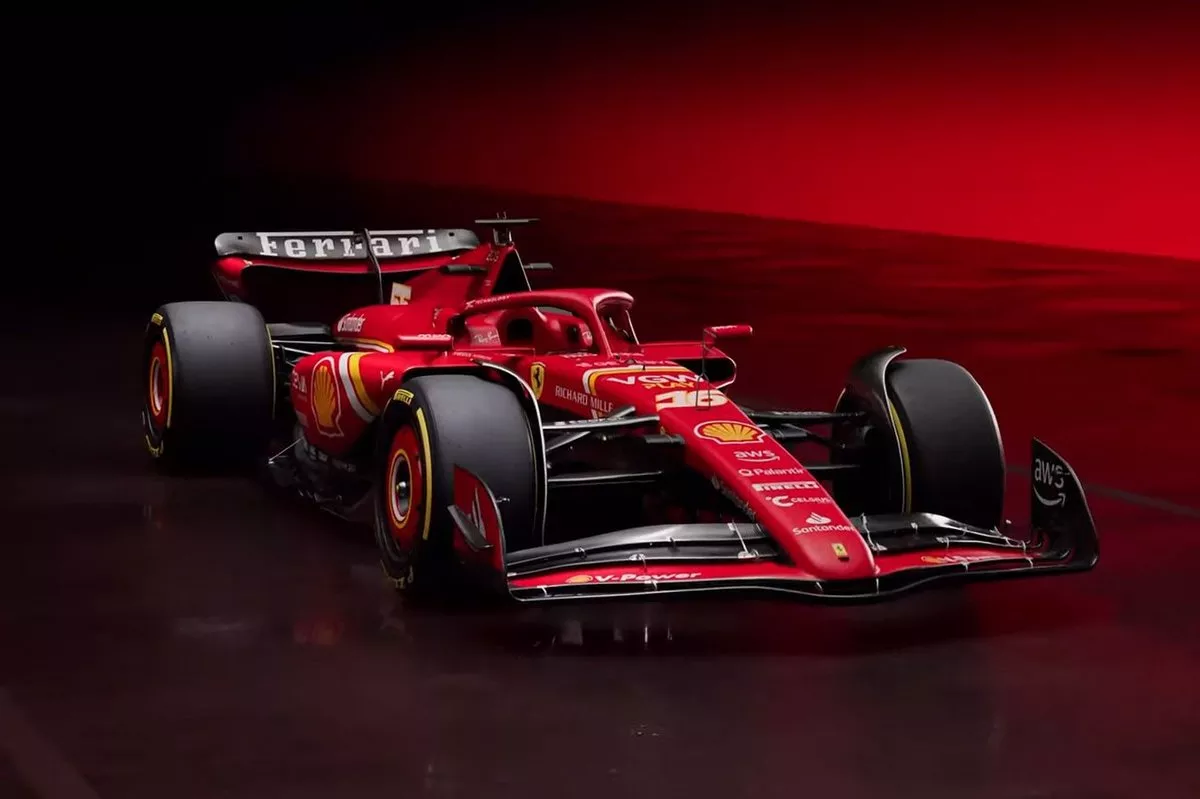 „Ferrari“ pristatė naujo sezono bolidą
