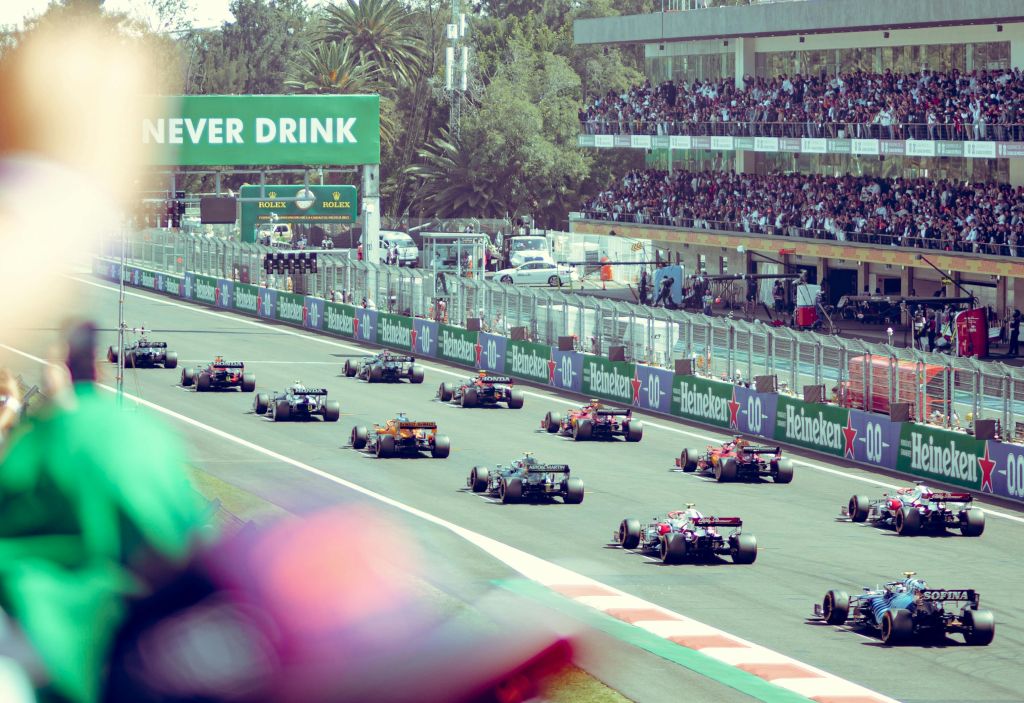 „Red Bull“ išspręs problemą, iškilusią S. Perezo automobilyje