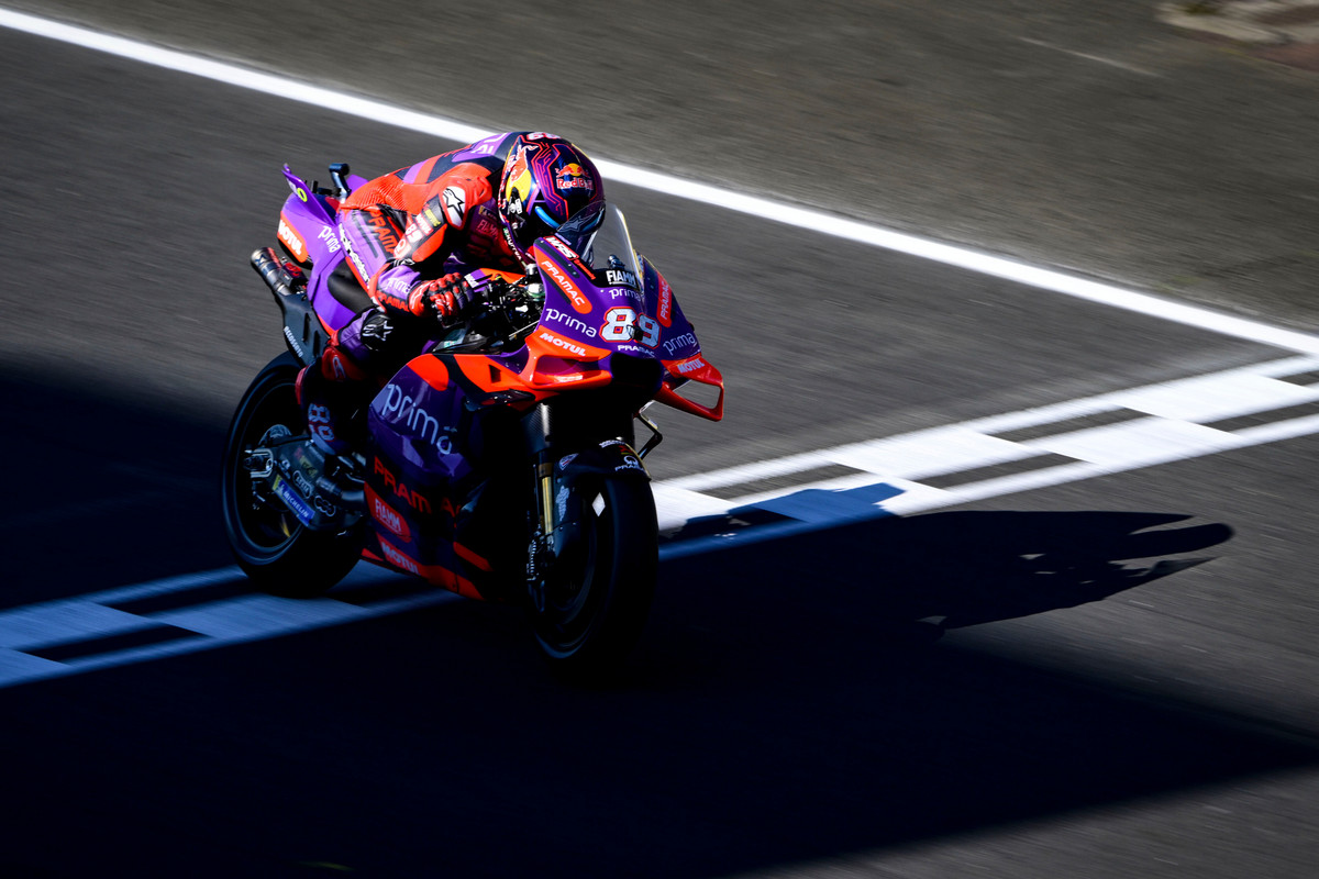 MotoGP. Prancūzijoje sprintą laimėjo J. Martinas, neįtikėtinai atsitiesė M. Marquezas