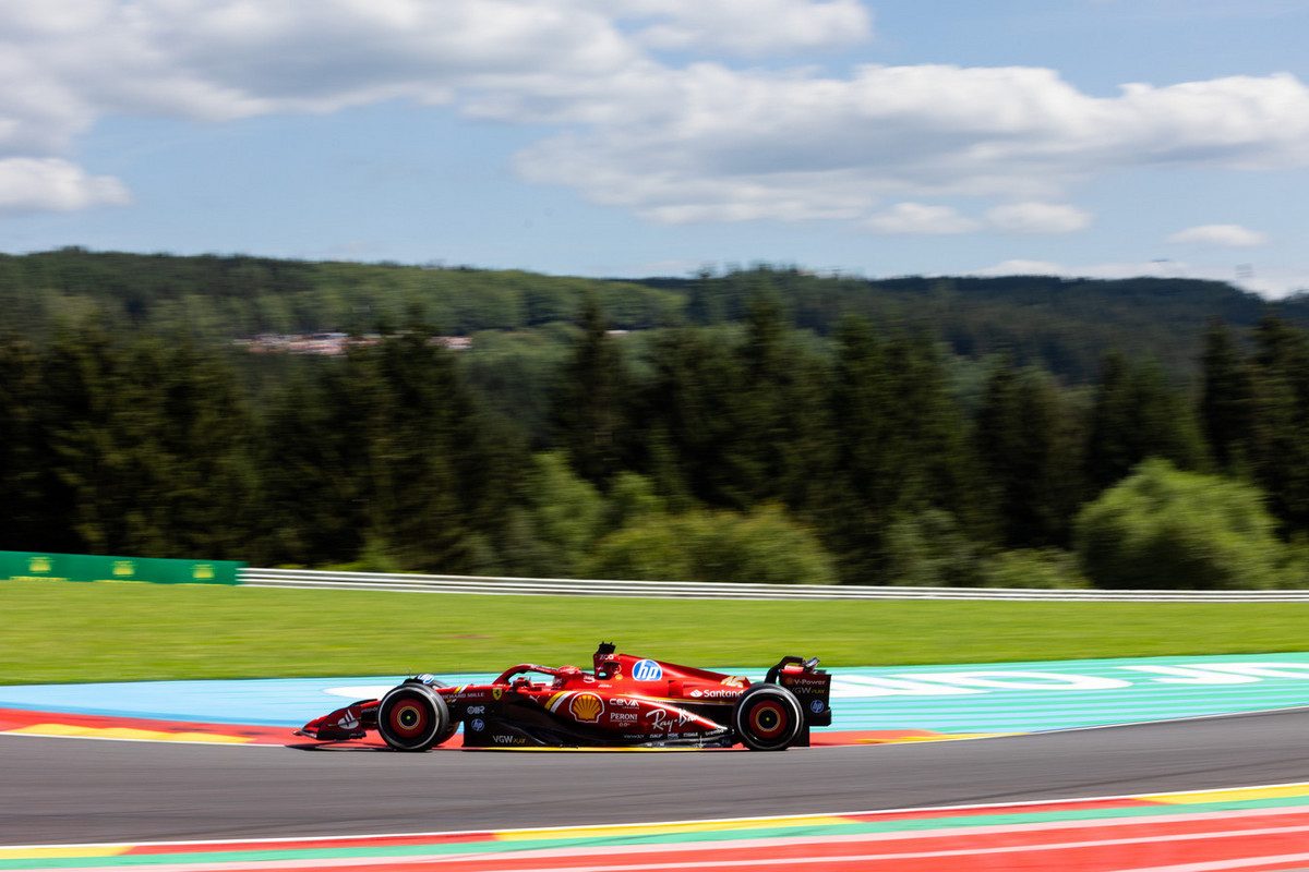 „Ferrari“ kitų metų bolidą pritaikys L. Hamiltonui