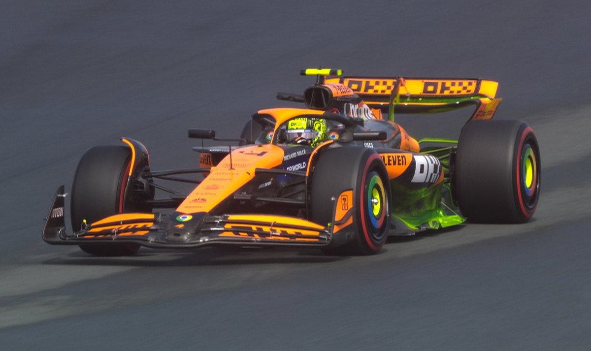 Teisėjai „McLaren“ skyrė baudą