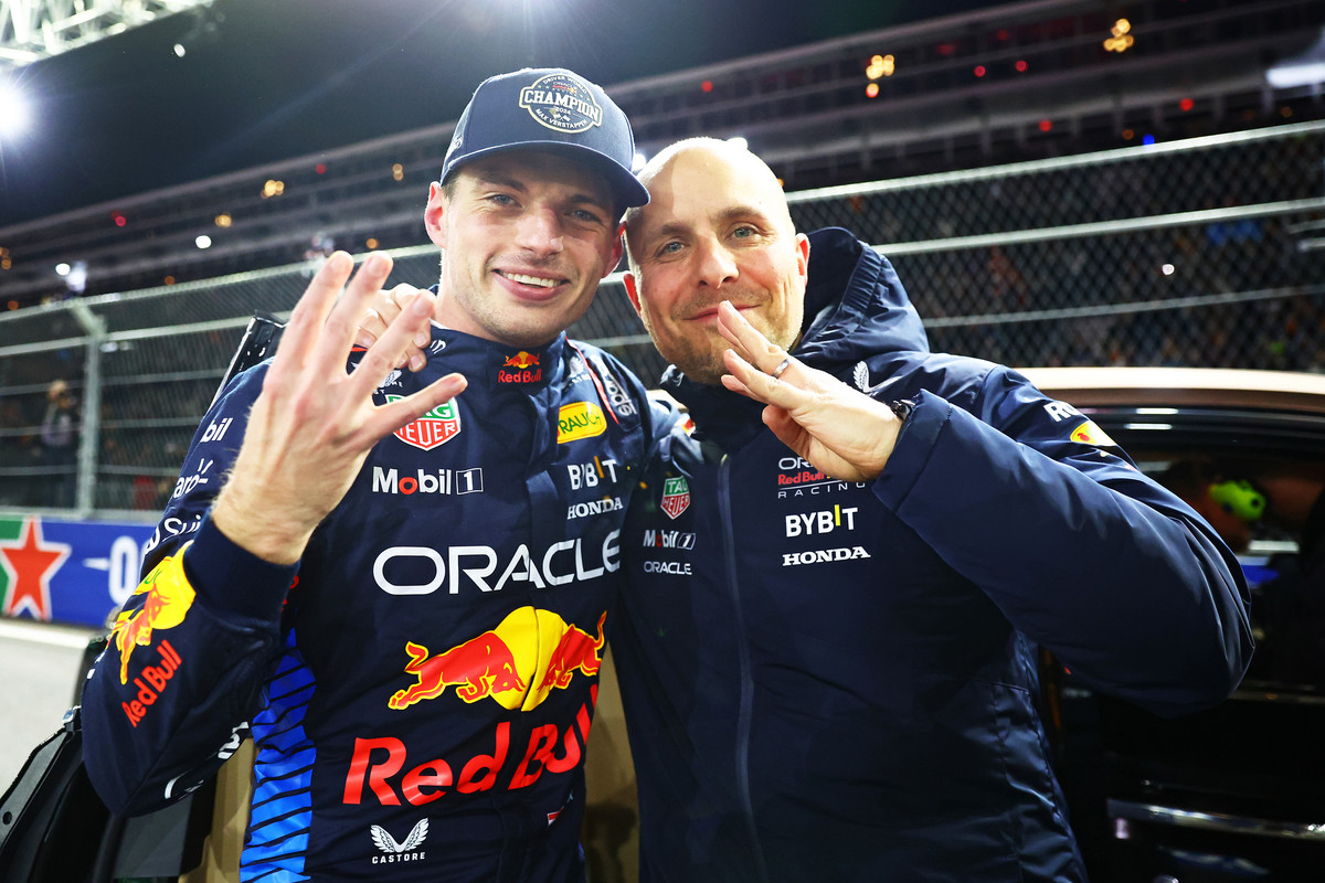 G. Lambiase vilioja ne tik „Aston Martin“, bet ir „Williams“