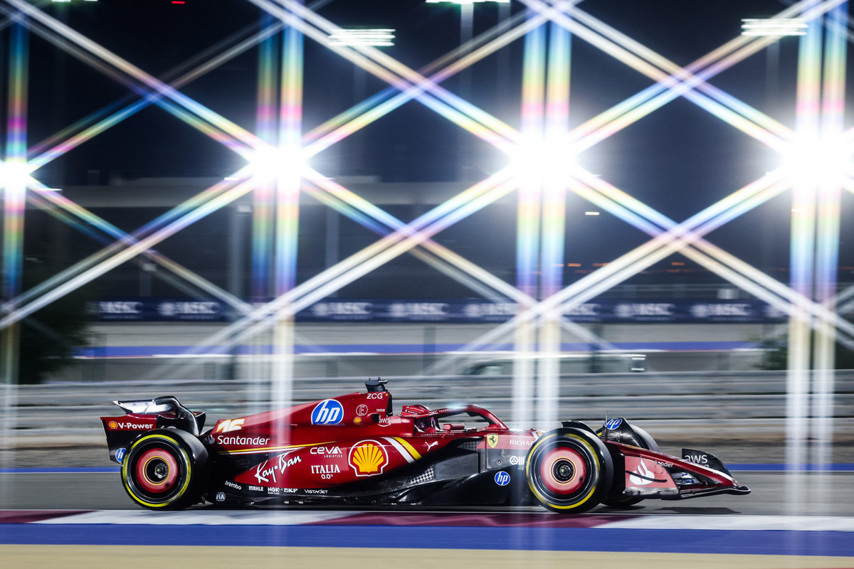 Nuomonė: „Ferrari“ vairuotojai nemes iššūkio M. Verstappenui
