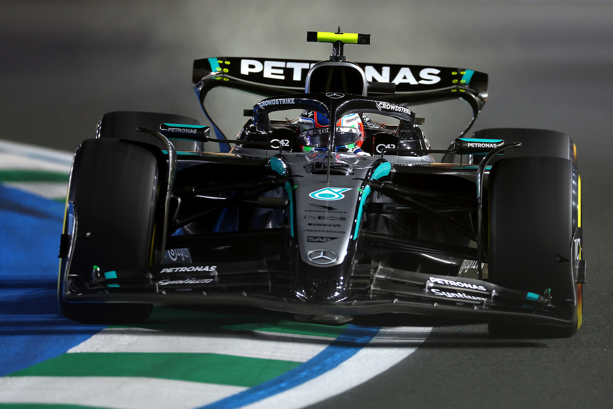 „Mercedes“ ieško priežasties, kodėl sugedo K. Antonelli motoras