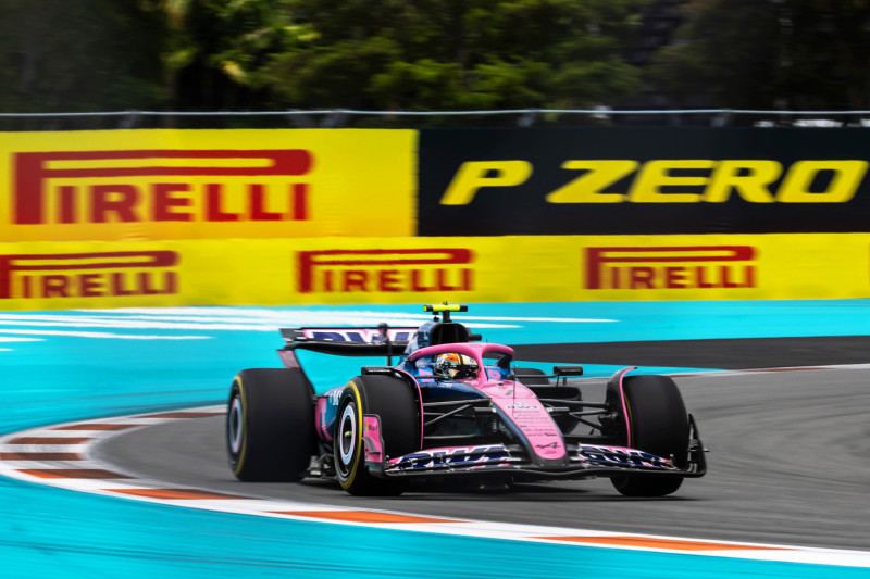 Ar „Renault Group“ ketina parduoti savo F-1 komandą?