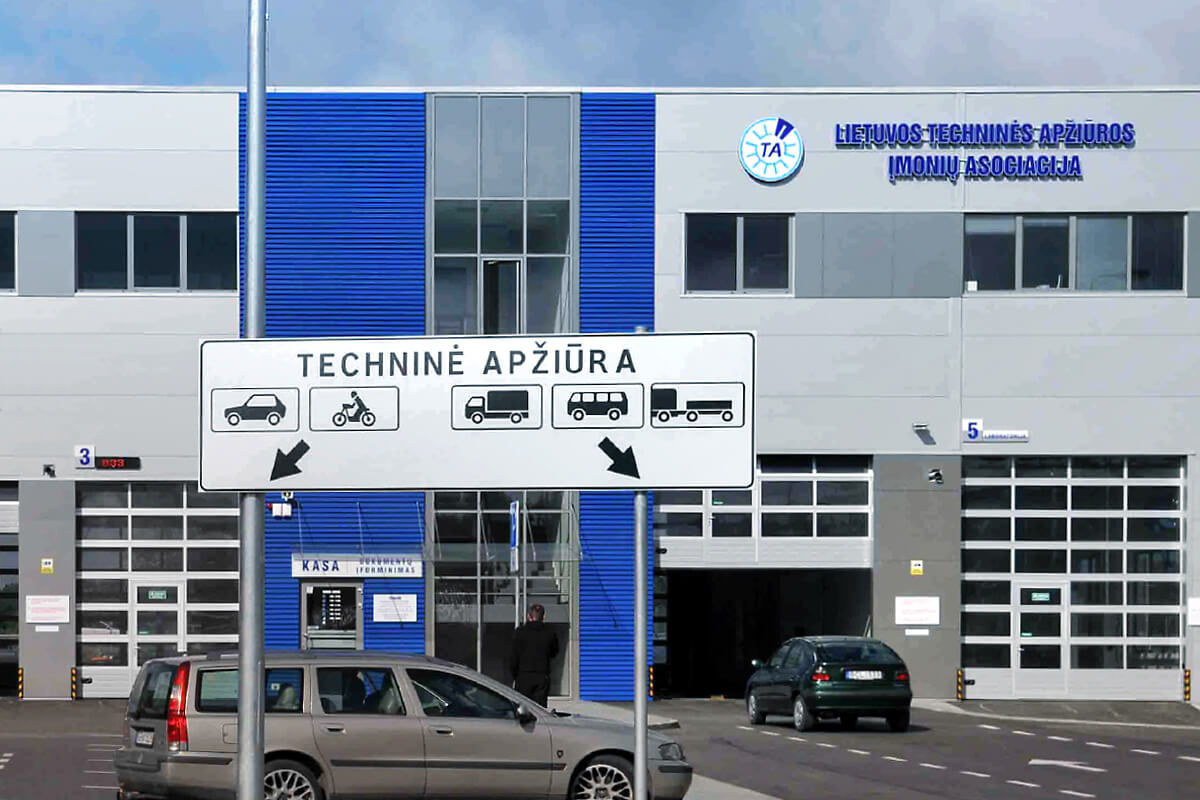 Lietuva pasisako prieš siūlymą ES šalyse kasmet tikrinti senesnius automobilius