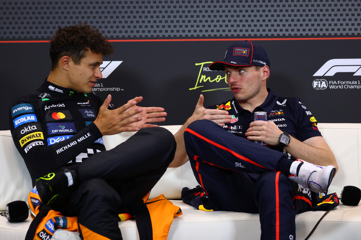 L. Norrisas pagyrė M. Verstappeną: jis yra didingas