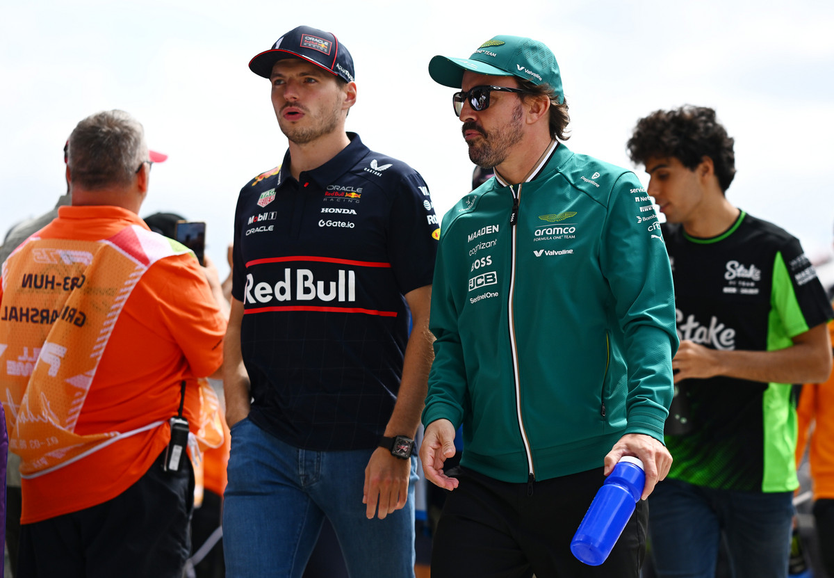 F. Alonso: nenoriu turėti avarijos su Verstappenu, nes jis kovoja dėl titulo