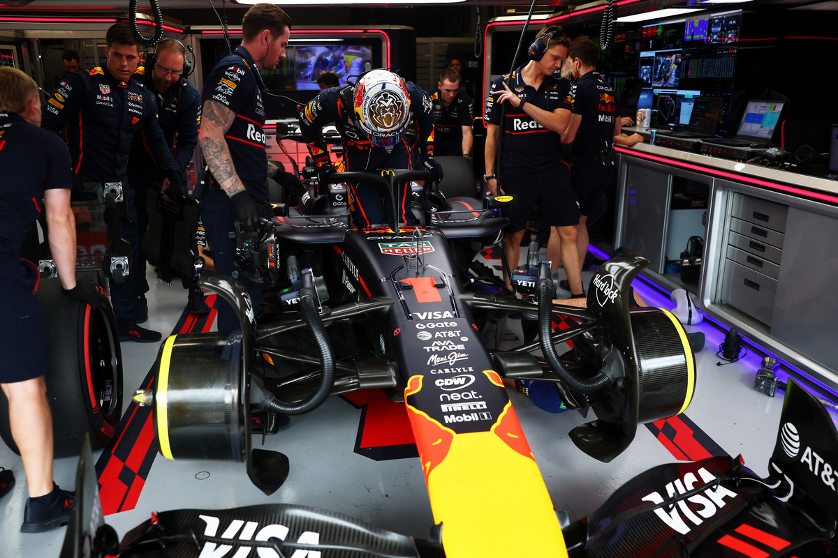 N. Rosbergas nusistebėjo dėl saugios „Red Bull“ taktikos paskutinėse lenktynėse