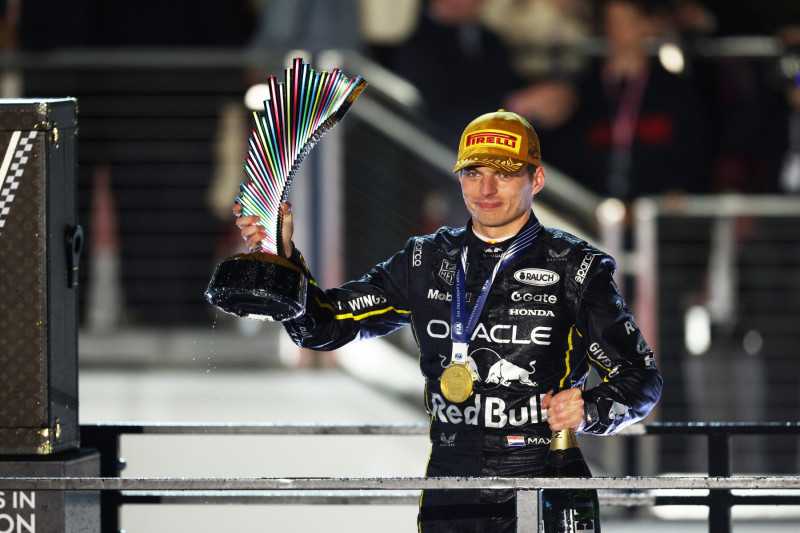 J. Verstappenas: „McLaren“ klaida papildomai motyvavo Maxą