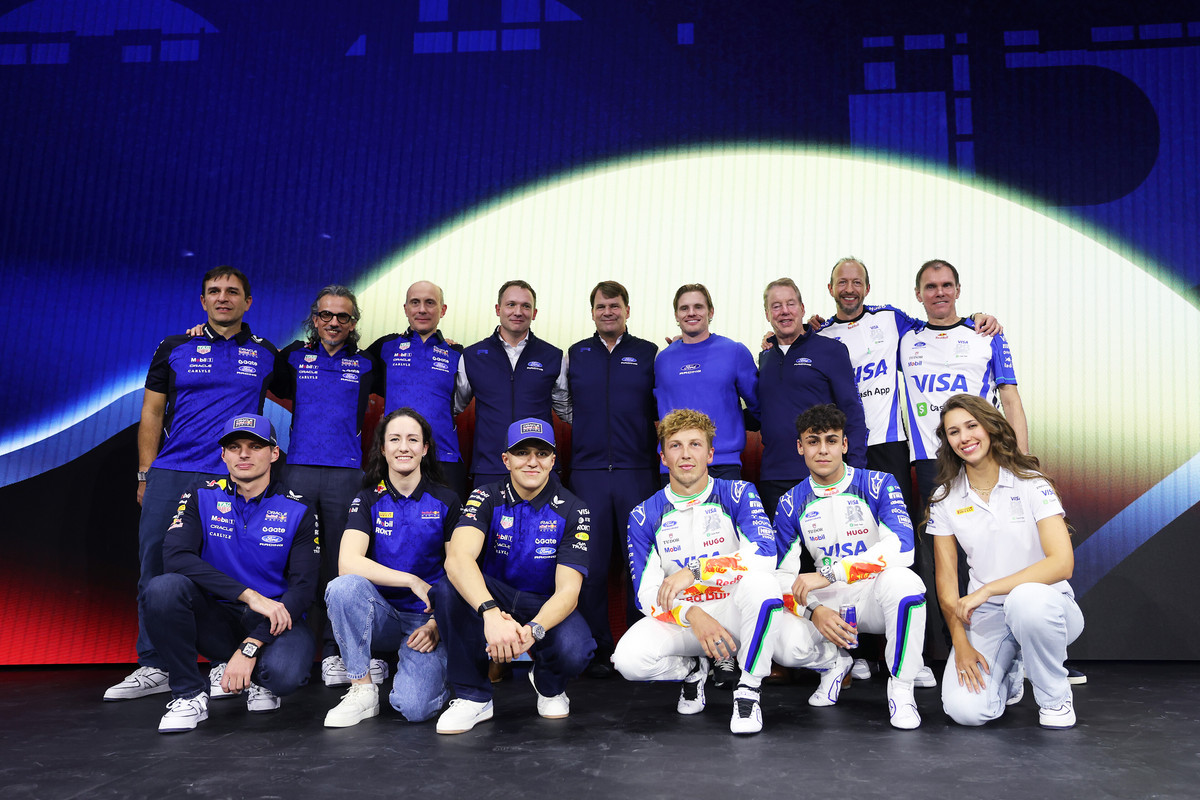 „Red Bull“ pratęsė pelningą sutartį su tituliniu rėmėju