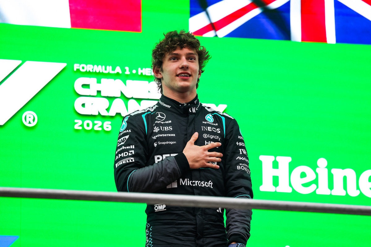 „Mercedes“ pasišaipė iš Kimi Antonelli podiumo kuriozo Kinijoje